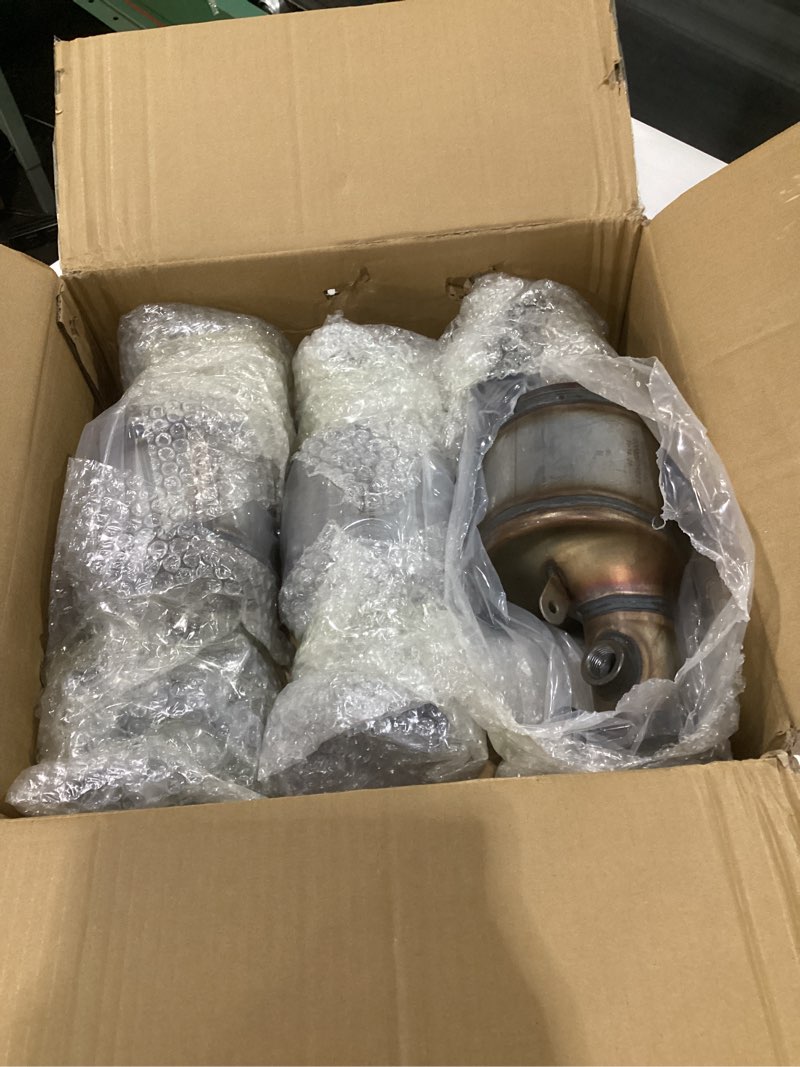 Condition photo showing Good Condition for kax catalytic converter fit for 2009-2015 pilot/tl/ridgeline 3.5l, 2011-2014 odyssey 3.5l, 08-12 accord/accord crosstour/rl 3.5l, 13-17 rdx 3.5l, rear 16658, 16643, 16447 3pcs (epa compliant)