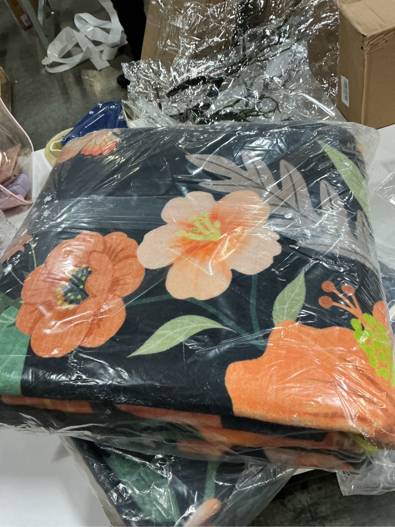 Condition photo showing New/Like New for 5x7 Floral Washable Area Rugs, Lagre Living Room Rug Floral Vintage Soft Ultra Thin Kids Bedroom Carpet Rug for Girls Playroom Entryway, Black Multi 1032 5' × 7' (Rectangular)