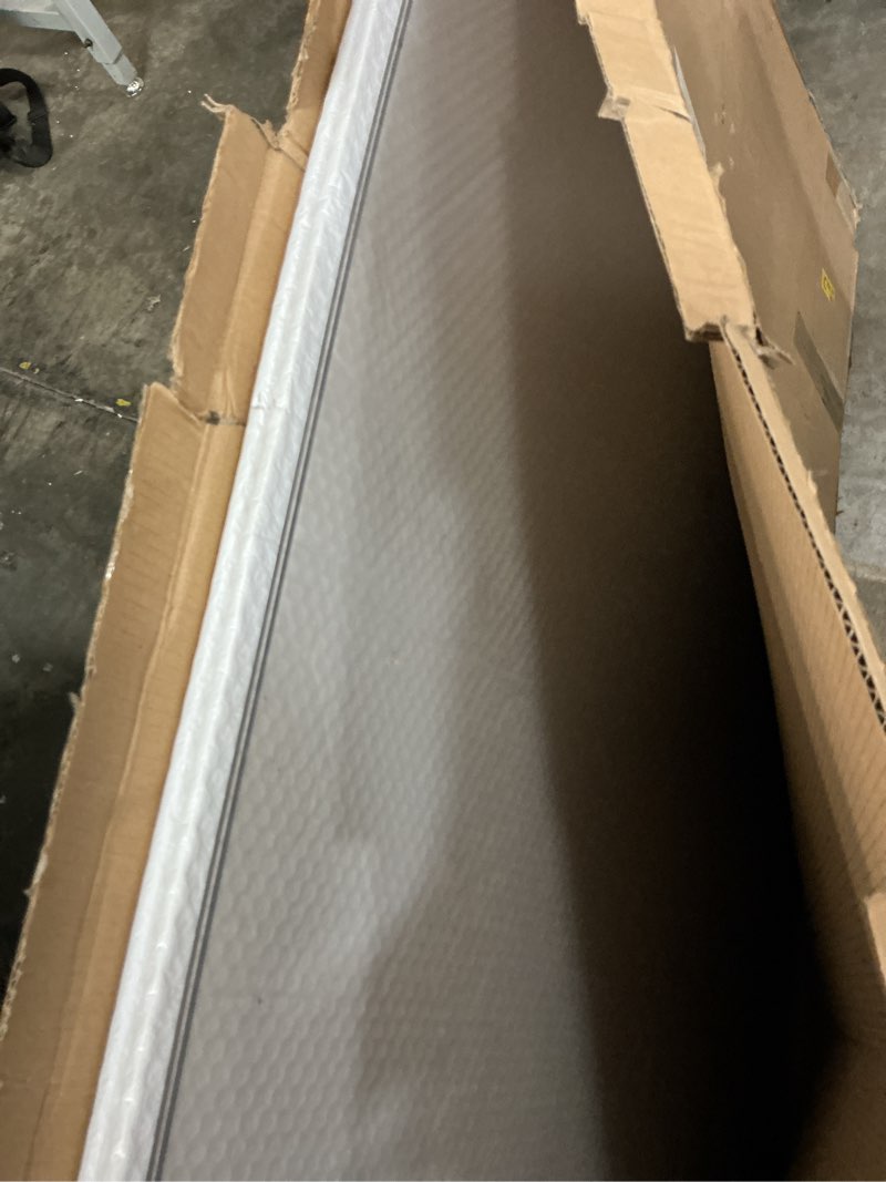 Condition photo showing Good Condition for pack of 4,hard frosted office chair mat for high pile carpet and hardwood floor, 32\\\\\\\\\\\\\\\" x 47.2\\\\\\\\\\\\\\\" anti-slip computer rolling chair mat, heavy duty chair pad under desk carpeted floor protector for home, 32\\\\\\\\\\\\\\\" x 47.2\\\\\\\\\\\\\\\" 1