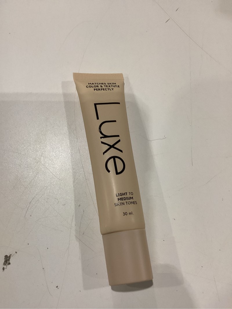 Condition photo showing New/Like New for Luxe Research Color Changing Foundation for Women – Instantly Adapts to Your Skin Tone – Buildable Light-to-Medium Coverage – 12-Hour Wear – Natural Dewy Finish (Medium Dark)