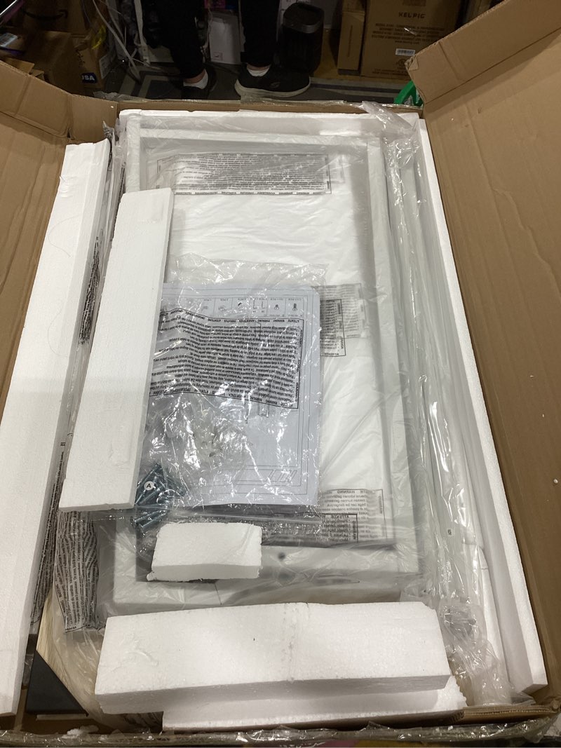 Condition photo showing Good Condition for Folding Desk Small Foldable Desk for Small Space, 31.5 Inches Writing Computer Desks in Study, Home Office Foldable Office Desks for Bedroom, Oak