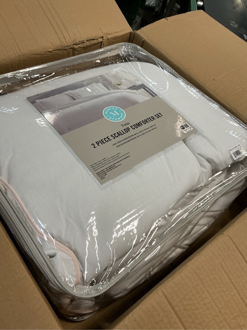 Condition photo showing As Is for Martha Stewart - Twin Comforter Set, Crisp & Smooth Bedding with a Cotton Percale Lightweight Feel, Reversible 2 Piece Bed Set with Matching Pillowcase (Simple Scallop Pink) Twin Simple Scallop Pink