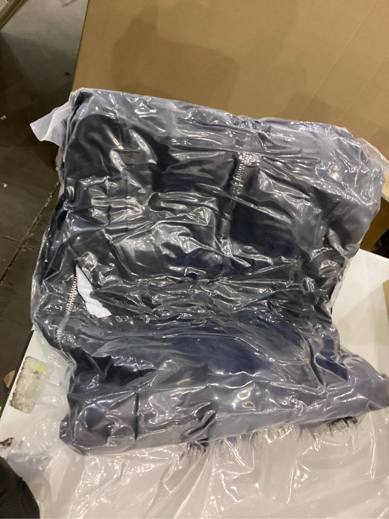 Condition photo showing New/Like New for Gran oriente women’s faux with belt black small