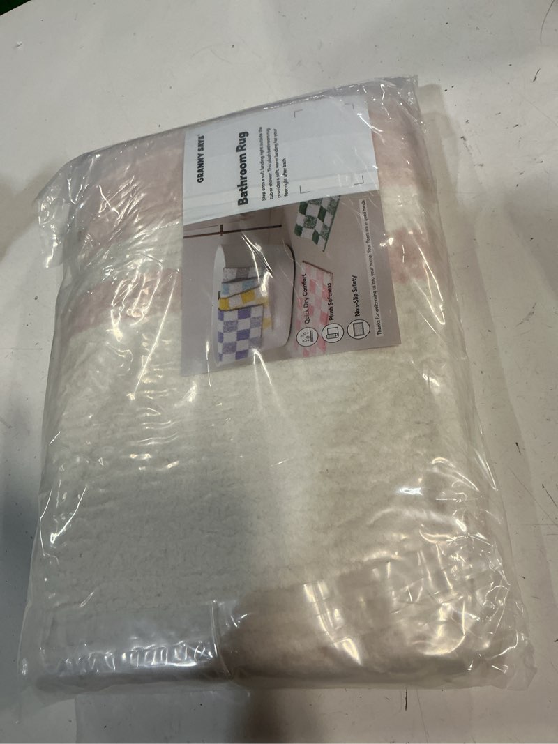 Condition photo showing New/Like New for granny says microfiber bathroom rugs non slip washable, water absorbent bath mats for tub, soft bath mats for bathroom floor & shower, bath rug, 16" x 24" pink b-pink 1'4" x 2' (rectangular)