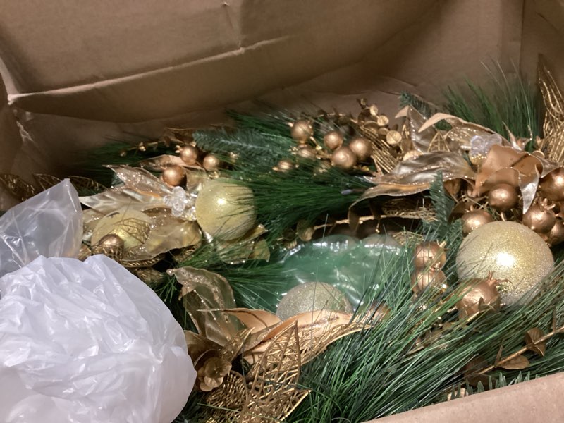 Condition photo showing Good Condition for Hausse Lighted Christmas Wreath with Metal Hanger, Pre-lit Xmas Wreath with Large Golden Bow & Balls, Battery Operated with 40 LEDs Lights, for Front Door Gate Wall Christmas Party Decorations 15 Inch