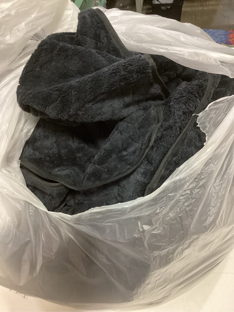 Condition photo showing As Is for 16 Pack Microfiber Bath Towels Bulk 27'' x 60'' Oversized Size Bath Towel Highly Absorbent Extra Large Soft Drying for Shower Summer Beach Salon Sport Party (Simple,Black) Simple Black 16