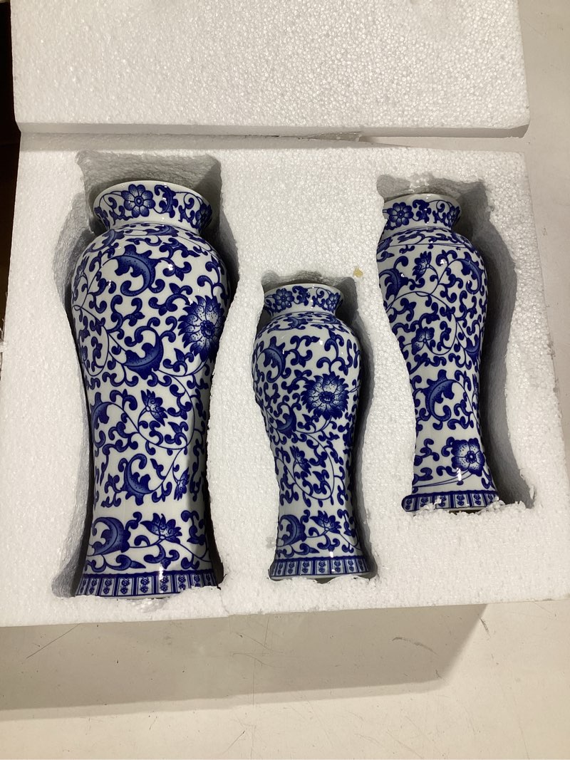 Condition photo showing Good Condition for lemonroad 3 pack chinoiserie vases porcelain blue and white vases for flowers pottery chinoiserie ceramic vase for living room mother's day decor table centerpiece, 6.7", 8.3", 10"(classic)