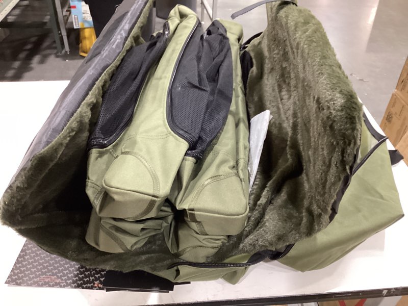 Condition photo showing Good Condition for noah & paw collapsible dog crate 36 inches, xl dog crate for xl, large medium breed, travel kennel for car, includes pet mat for pet cage, 2 storage pockets, handbag, 10mm locking zippers 36*25*23 green xl