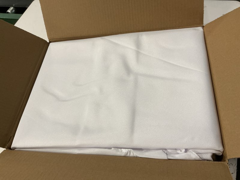 Condition photo showing Good Condition for Fitable 6 Pack White Round Table Clothes - 70 Inches in Diameter - Stain Resistant and Washable Tablecloths, Polyester Fabric Table Covers for Wedding, Party, Banquet, Gathering White 70 In Round, 6 Pack
