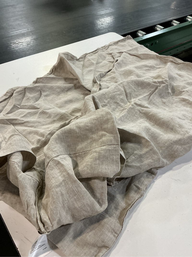 Condition photo showing Good Condition for european linen pillowcase set solid: natural chambray(20inx40in)