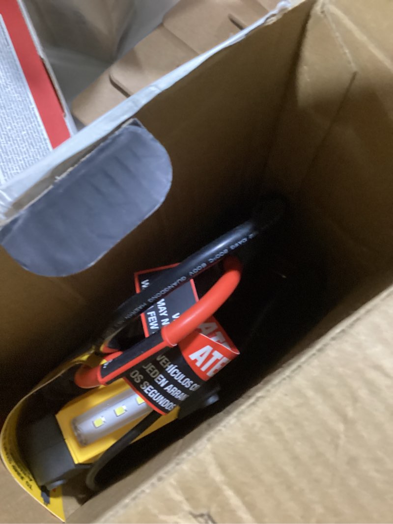 Condition photo showing Good Condition for cat clj1200 1,200-peak amp li-ion jump starter