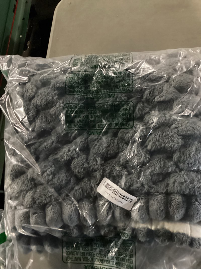 Condition photo showing New/Like New for Pet Couch Cover for Dogs Washable Pet-Friendly Dog Sofa Protector for Furniture Boho Pets Mat for Couches and Sofas Dark Dim Gray 27.6x59.06