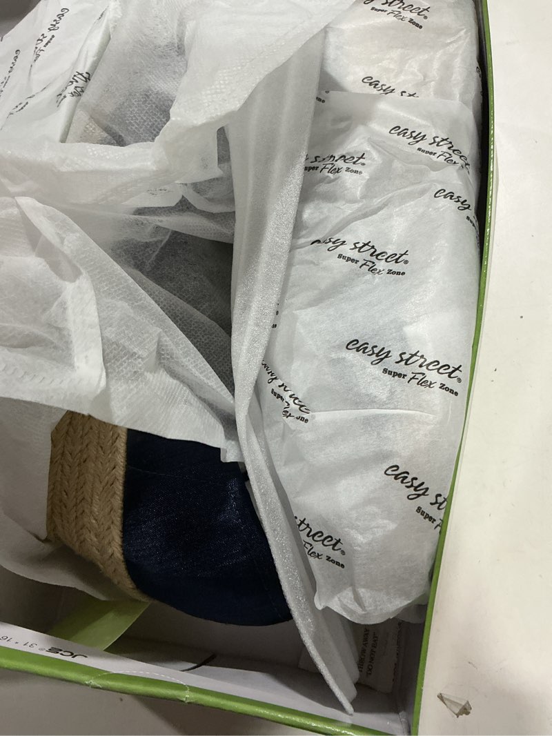 Condition photo showing Good Condition for Easy Street womens Jasper 10 Navy Thai Silk