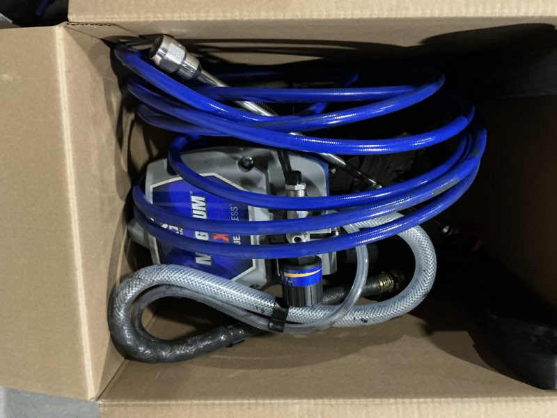 https://lotting-media.assets.bidfta.com/lotting_f84a9f2d-2844-4d44-abeb-ebbc8d1e3bc7