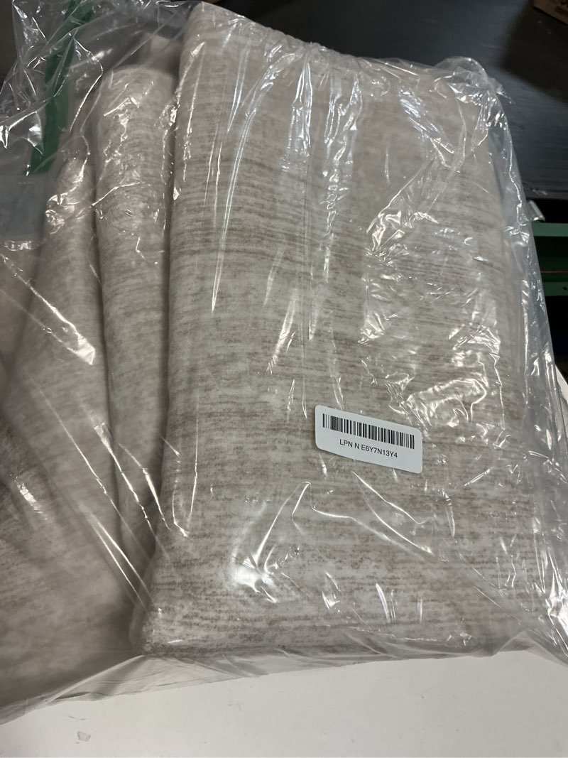 Condition photo showing Good Condition for valenrug washable rugs 4x6 - stain resistant 4x6 area rugs for living room, non slip backing printed rugs for bedroom, folable machine washable area rug(4'x6', beige) 01-beige 4' x 6' (rectangular)