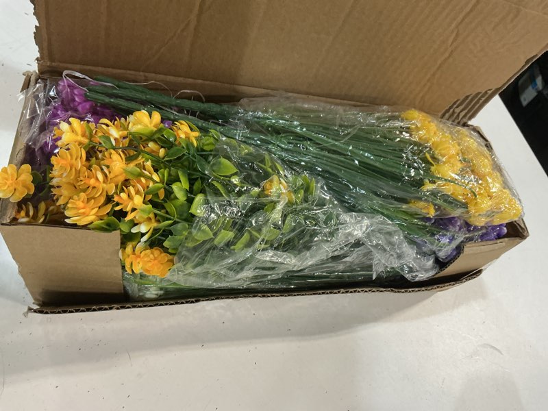 Condition photo showing Good Condition for grunyia artificial flowers, 20 bundles outdoor fake flowers for decoration uv resistant faux plastic plants garden porch window box décor (mix)
