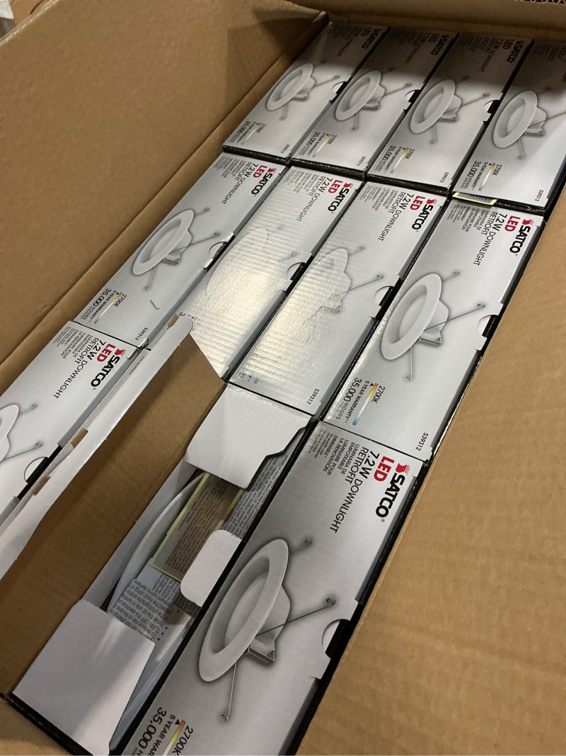 Condition photo showing New/Like New for satco s39312 (12 pack), 7.2 watt led downlight retrofit; 5-6 inches; 2700k; 120 volt; white finish, for industrial,residencial,commercial
