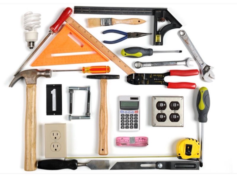 Assorted Home Improvement Lot (Small Tools, Screw, Home Accessories, etc.)