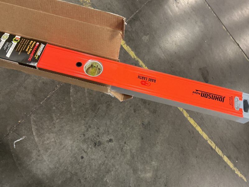 Condition photo showing Good Condition for johnson level aluminum 78-in 3 vial magnetic box beam level