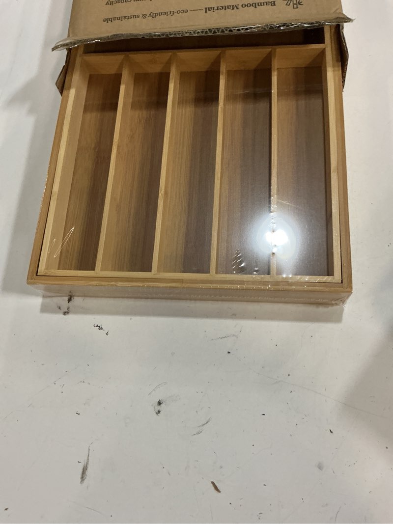 Condition photo showing New/Like New for kitsure large bamboo silverware organizer - expandable drawer organizer for utensil, cutlery and flatware, kitchen storage solution with 6 to 8 slots, natural, 19.4" × 13.1" × 1.8" extra large natural