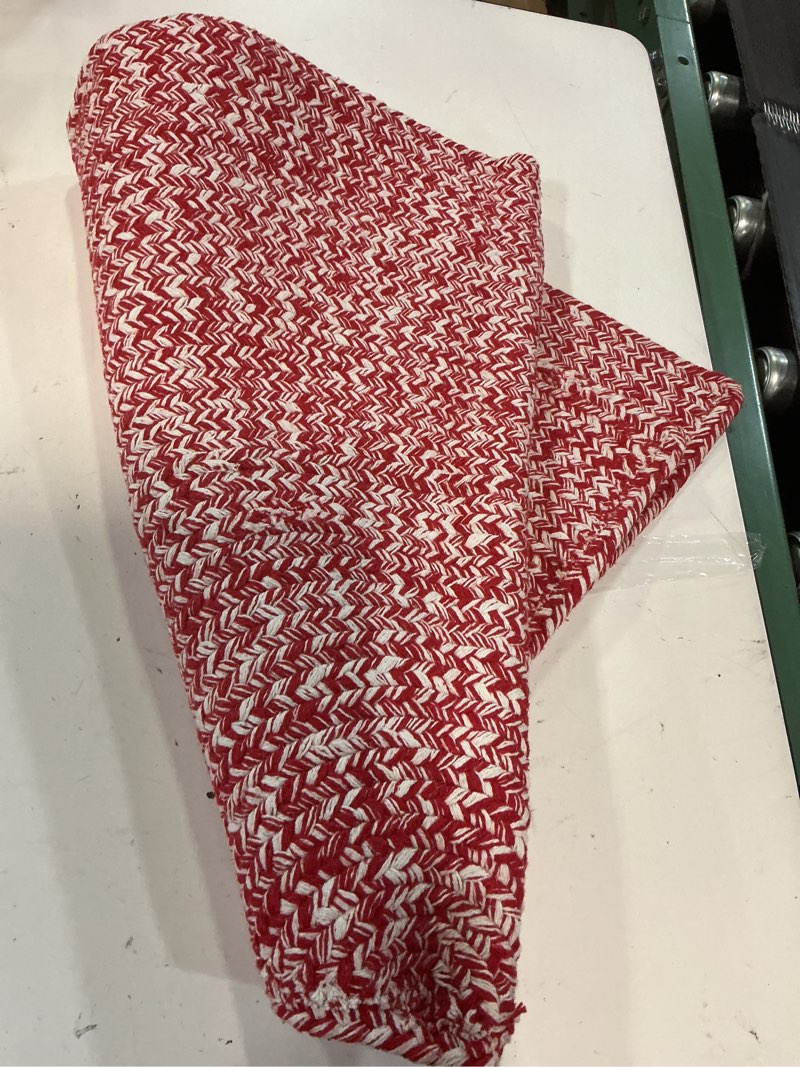 Condition photo showing Good Condition for super area rugs farmhouse braided rug cotton kitchen reversible carpet red & white, 20" x 40" half circle 1'8" x 3'4" (semicircular) red & white
