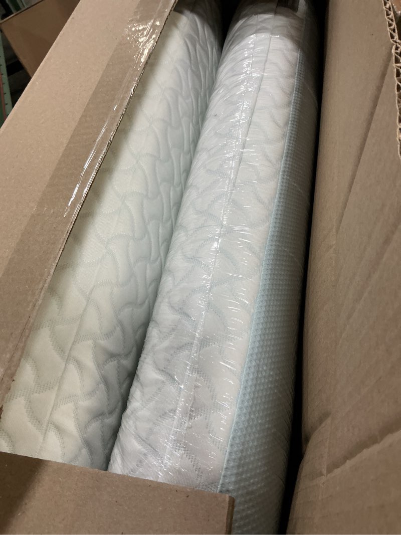 Condition photo showing Good Condition for tempur-pedic tempur-cloud® + cooling pillow, king - 2-pack