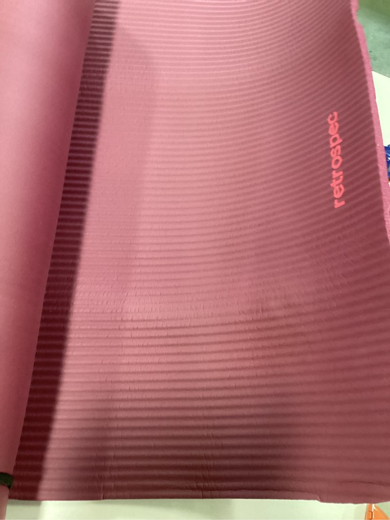 Yoga Mat for Women and Men, Exercise Mat for Home Workout, Yoga, Pilates And Gym, 6mm Thick Mat With Strap, Non Slip And Eco Friendly