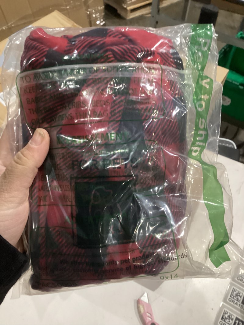 Condition photo showing New/Like New for EXPAWLORER Plaid Dog Hoodie - British Style Warm Dog Sweater Shirt with Leash Hole,Pitbull Clothes Outfits,Winter Coat Apparel for All Breeds Puppy Girl Boy-Cat Apparel,Buffalo Check Medium Medium Buffalo Check