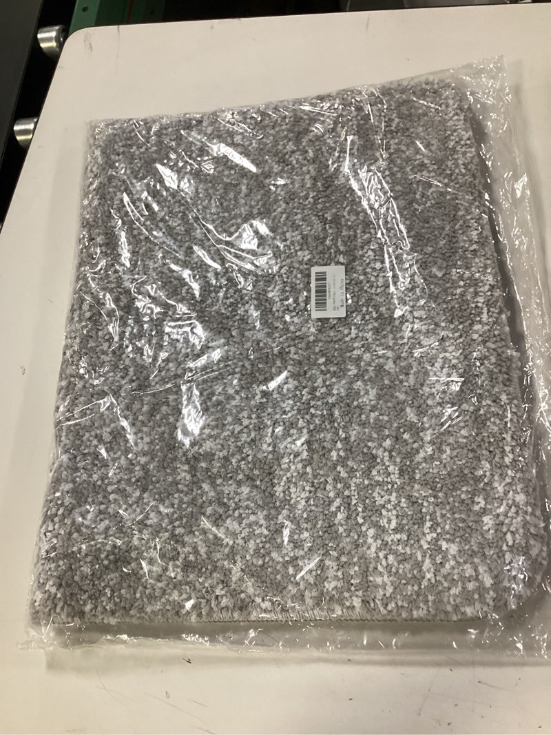https://lotting-media.assets.bidfta.com/lotting_f8865b90-fd1d-436d-b9e3-8e181bc212b0