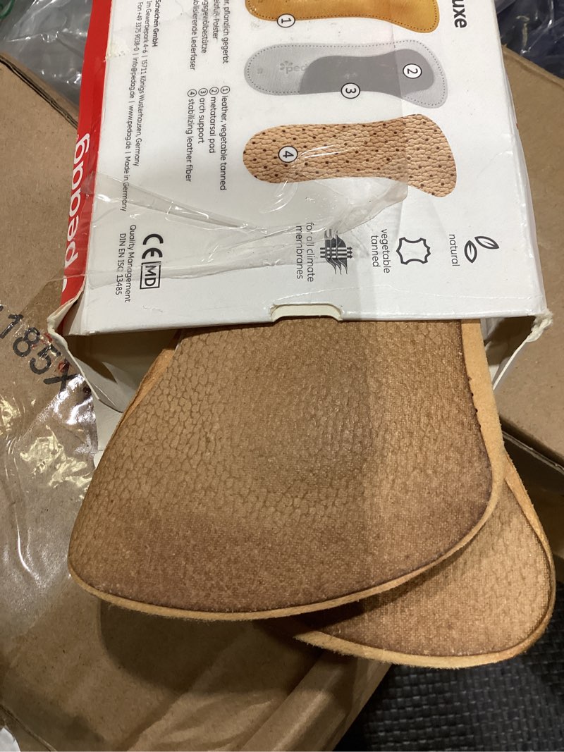 Condition photo showing Good Condition for pedag 123 de luxe 3/4 leather orthotic with metatarsal pad, longitudinal arch support, tan, women's 10/men's 7 us w10/m7/eu 40