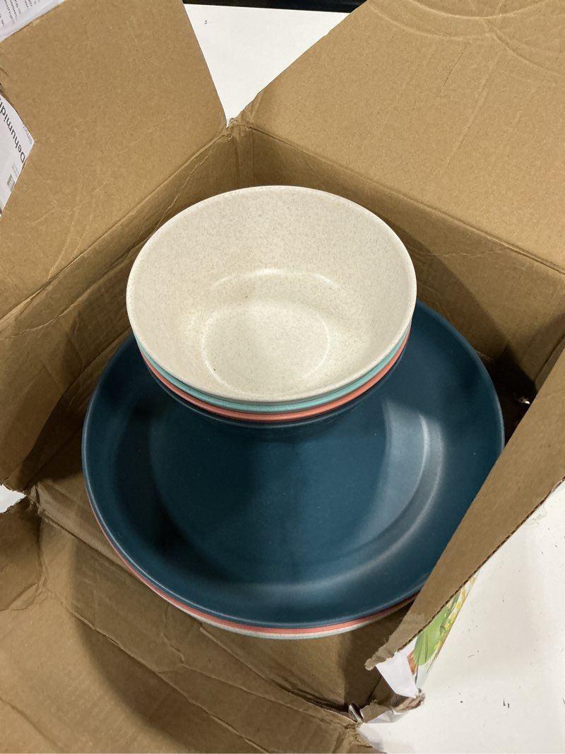 Condition photo showing Good Condition for grow forward premium wheat straw plates and bowls sets - 8-piece wheat straw dinnerware sets - unbreakable & reusable microwave safe plastic dinner plates for outdoors, rv, camping dishes - tropical