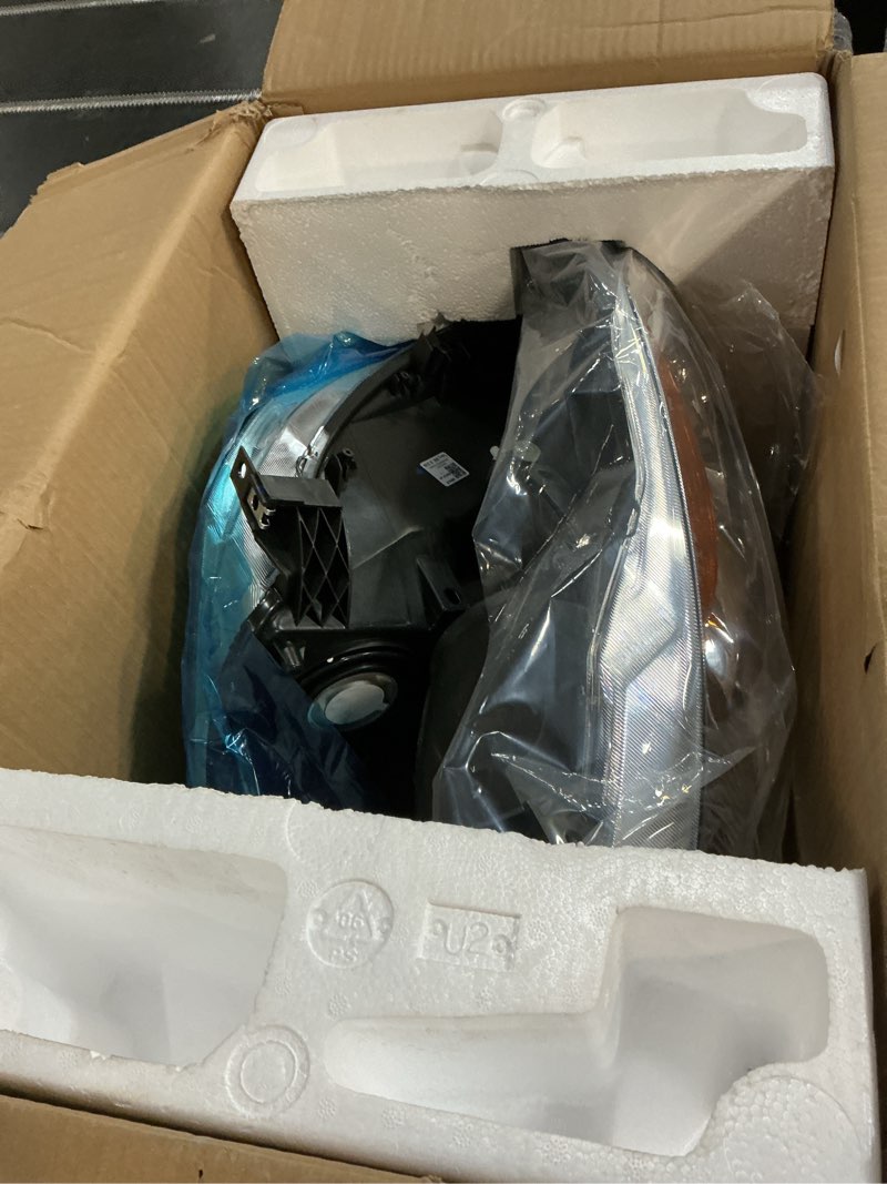 Condition photo showing Good Condition for headlight assembly for 2007 2008 2009 nissan altima sedan 4-door chrome housing amber reflector clear lens headlamps replacement driver and passenger side transparent 2007-2009