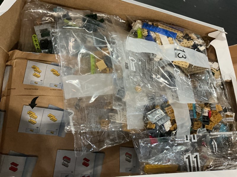 Condition photo showing Good Condition for lego editions fifa world cup official trophy building set - kit for display in bedroom, home office, book shelf - soccer fans collectible - with world cup 2026 minifigure - gift for fans - 43020