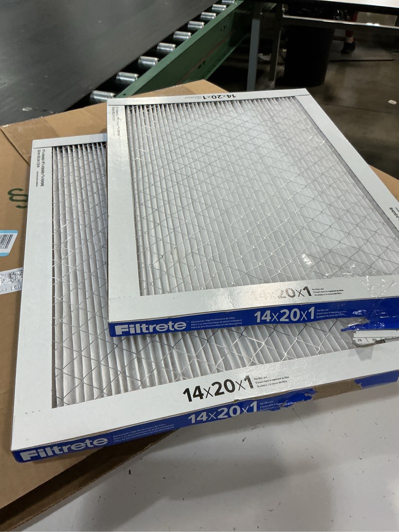 Condition photo showing Good Condition for filtrete 14x20x1 ac furnace air filter, merv 13, mpr 1900, premium allergen, bacteria & virus filter, 3-month pleated 1-inch electrostatic air cleaning filter, 2-pack (actual size 13.81x19.81x0.78 in)