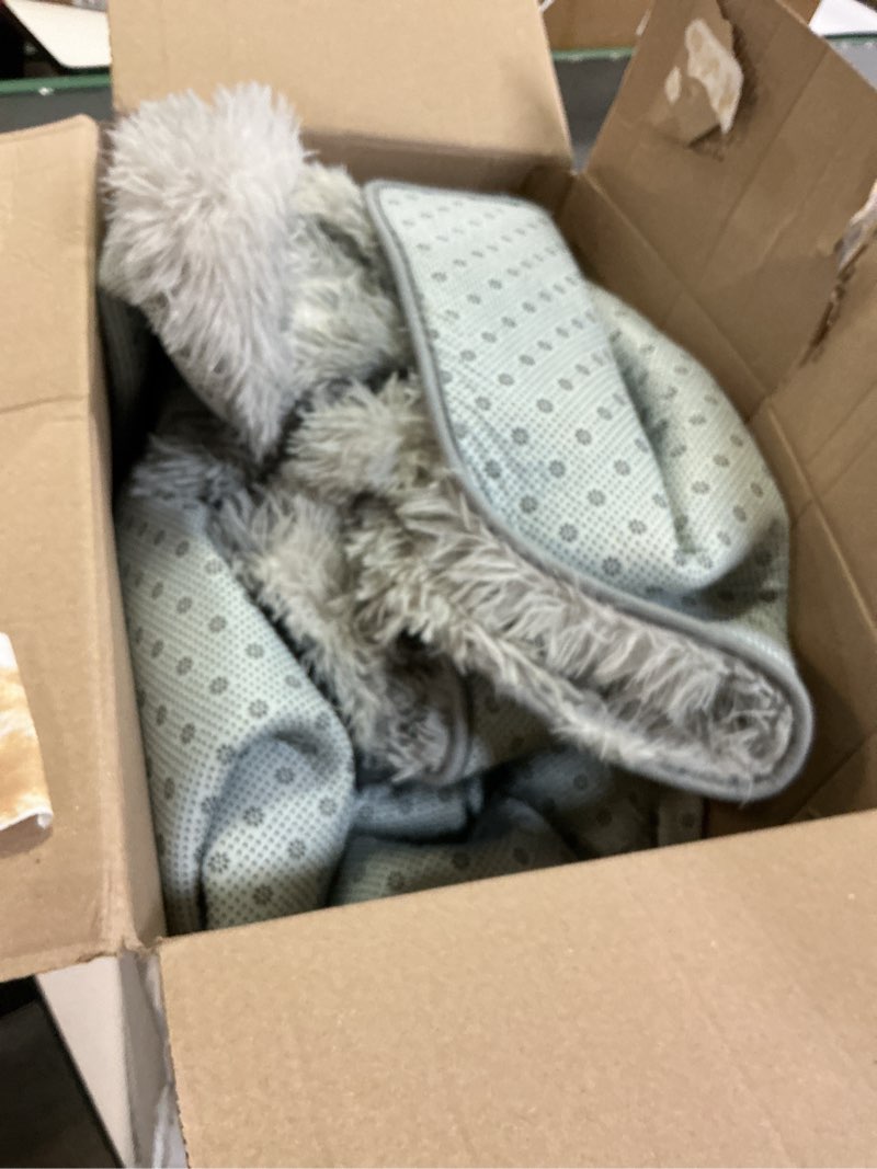 Condition photo showing Good Condition for Thick Area Rug Light Grey Fluffy 4x6 for Bedroom, Soft Shag Comfy Washable Rug for Living Room Dorm Kids Baby Nursery, Plush Shaggy Non-Slip Fuzzy Carpet, Tie Dye Gray A-tie-dyed Light Grey-thick 6' x 4' (Rectangular)