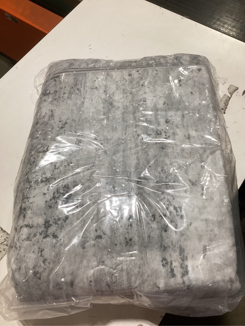 Condition photo showing Good Condition for Art&Tuft Washable Rugs 8x10, Anti-Slip Backing Abstract 8x10 Area Rugs for Living Room, Stain Resistant Foldable Machine Washable Area Rug(8'x10', 01-Grey) 01-grey 8' x 10' (Rectangular)