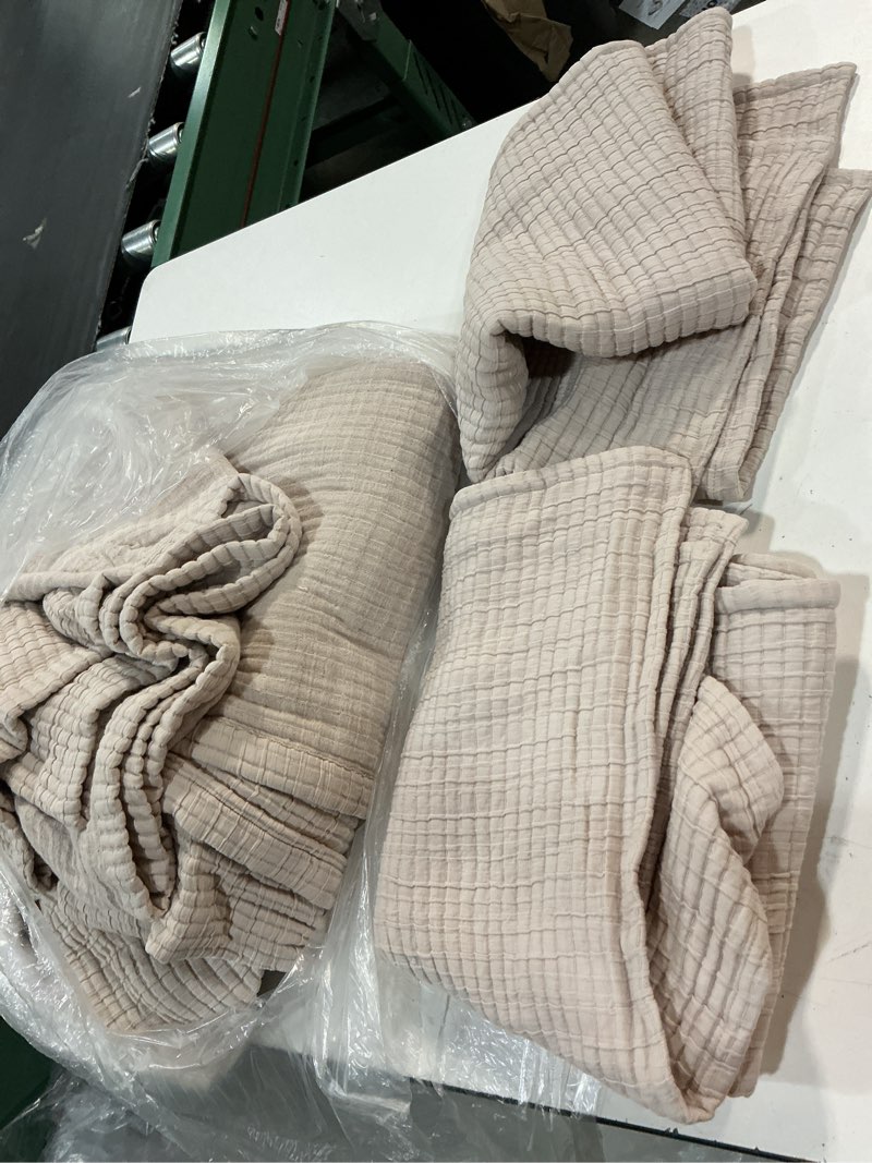 Condition photo showing As Is for organic ribbed cotton coverlet set, king/cal king, sand