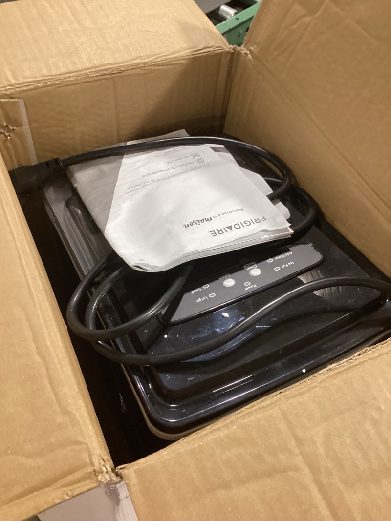Condition photo showing Good Condition for frigidaire countertop portable, 26 lb per day bullet ice maker machine (black stainless steel)