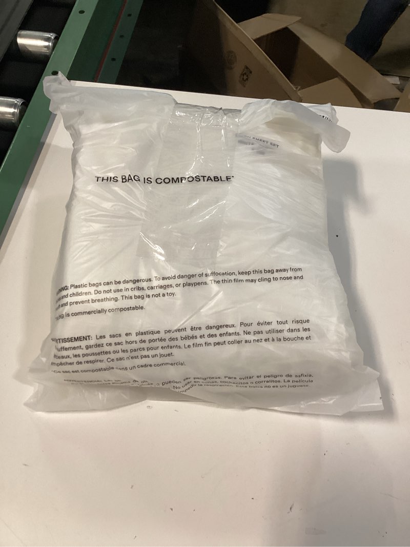 Condition photo showing New/Like New for white linen sheet set queen