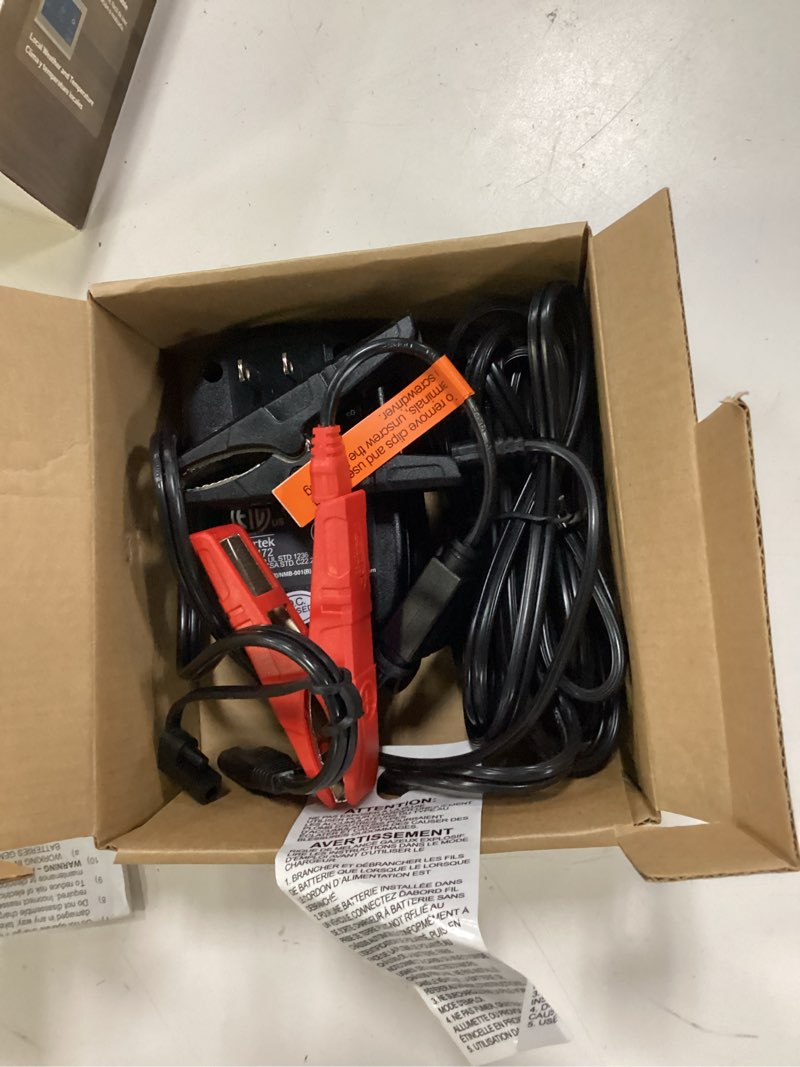 Condition photo showing Good Condition for battery tender 0.75-amp 12-volt car battery charger