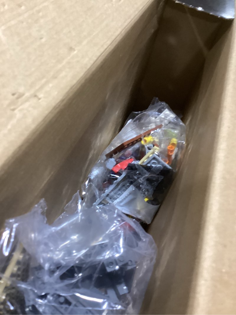 Condition photo showing Good Condition for LEGO Ideas Motorized Lighthouse 21335 Adult Model Building Kit, Complete with Rotating Lights, Quaint Cottage and a Mysterious Cave, Creative Gift Idea