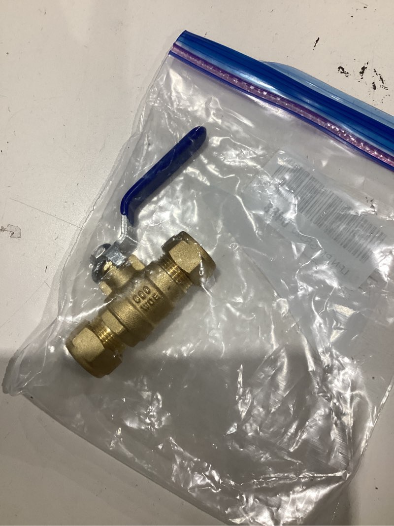 Condition photo showing Good Condition for eastman-1-2-in-compression-x-1-2-in-compression-brass-full-port-ball-valve-compressio