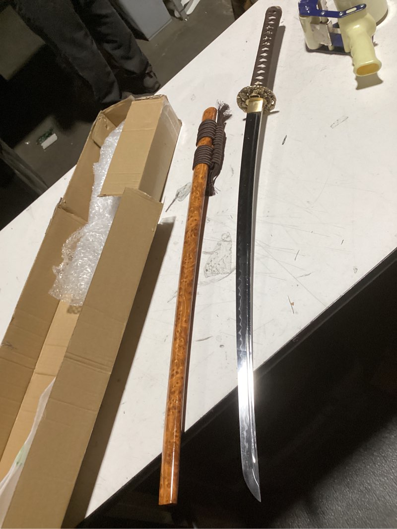 Condition photo showing Good Condition for MURASAME Katana Sword 41" T10 Steel Clay Tempered Razor Sharp Blade Full Tang Handmade Yellow-Dragon