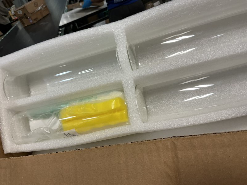 Condition photo showing Good Condition for 16pcs glass cylinder bud vases for centerpieces,7.7 in tall clear flower vases in bulk,glass small vases floating candle holder for party,home decor,wedding decoration,birthday,anniversary,baby shower