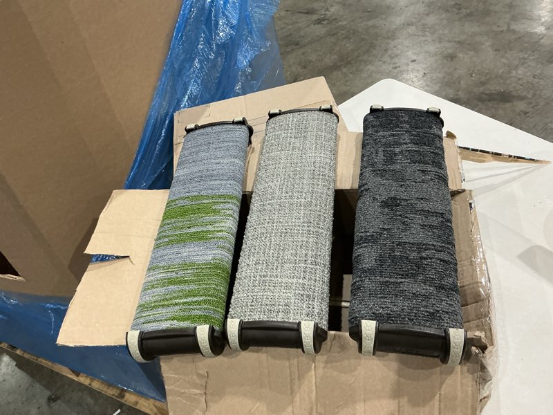 Condition photo showing Good Condition for omega paw lean it anywhere scratching post