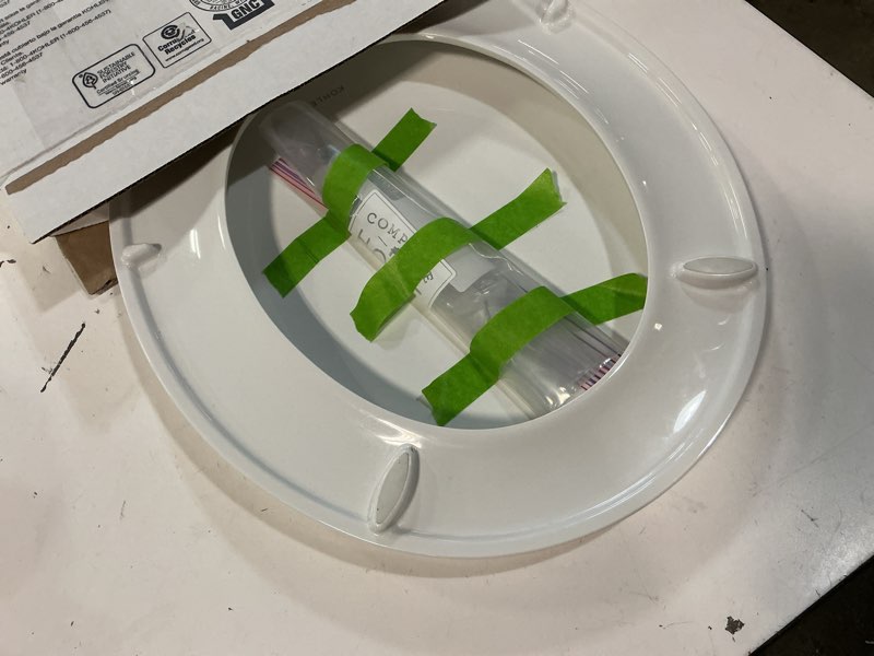 Condition photo showing Good Condition for kohler 20111-0 brevia, slow close toilet seat, round toilet seat, grip-tight bumpers quick-attach hardware, white