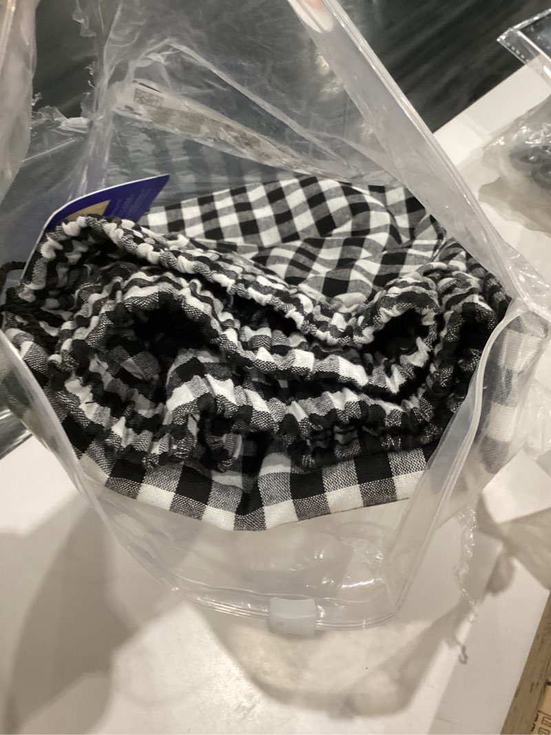 Condition photo showing Good Condition for chouyatou Women's Cotton Linen Pants Elastic Waist Plaid Gingham Wide Leg Capri Palazzo Pants Medium Black