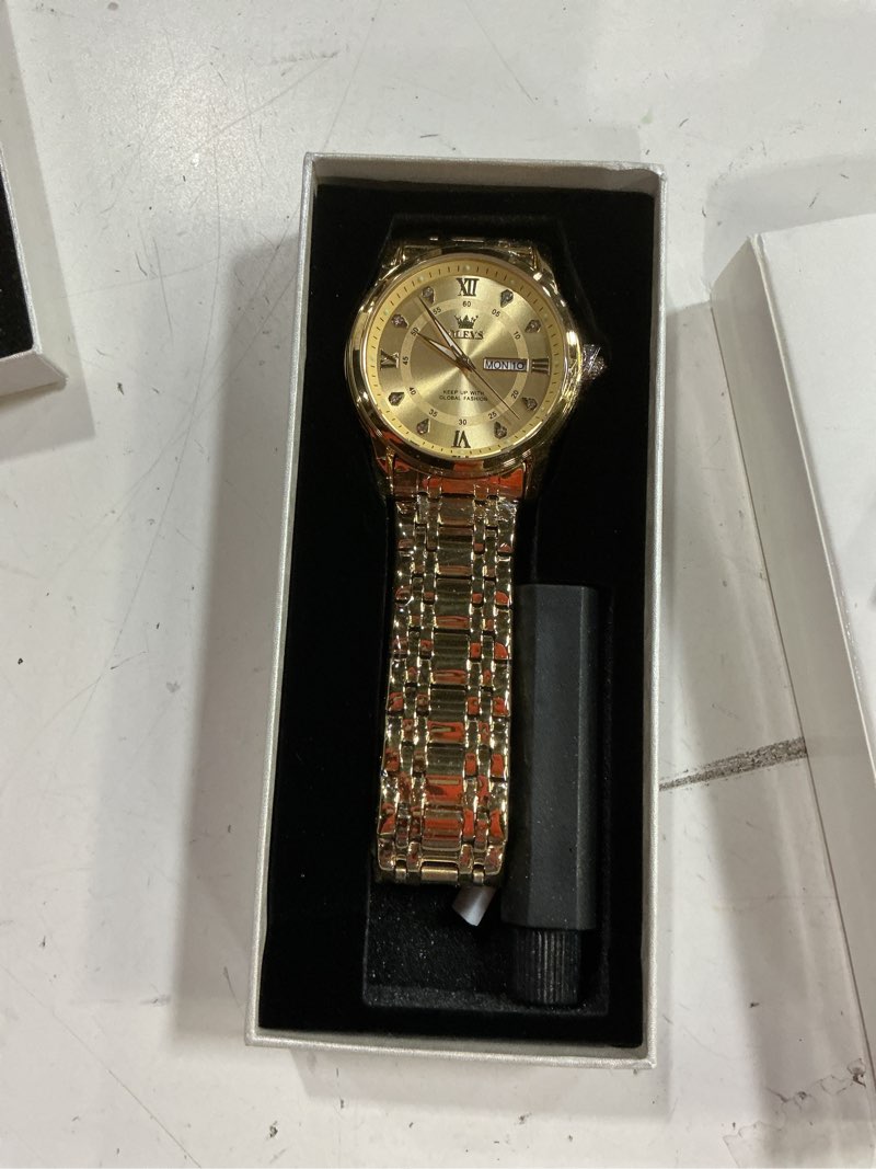 Condition photo showing Good Condition for olevs classic men watches with date,stainless steel man watch with date, bussiness watches for men,luminous quartz mens watches black/white/blue/gold, waterproof male watch with week gold-men watch5513