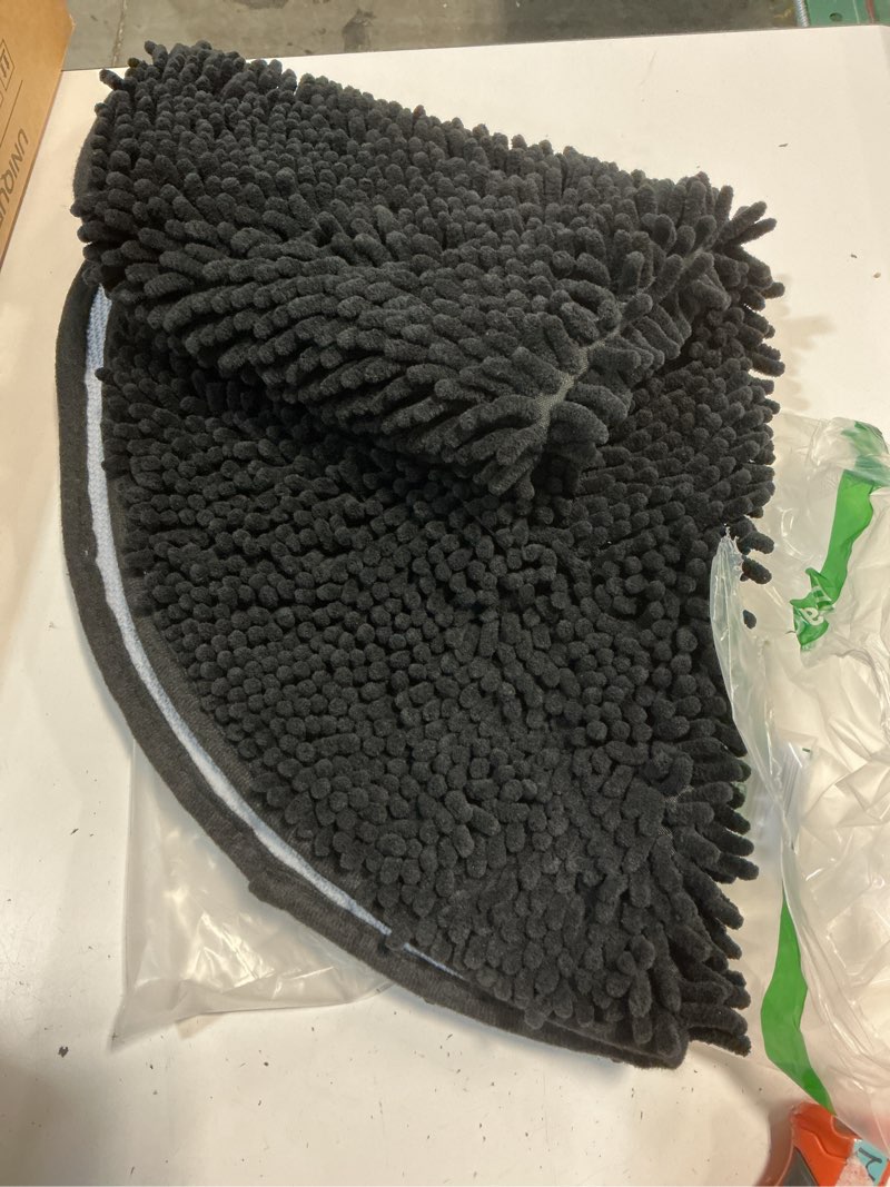 Condition photo showing Good Condition for olanly 24-inch round bathroom rugs, extra soft and absorbent chenille bath rugs, quick dry machine washable bath mats for bathroom floor, tub and shower, home decor accessories, black 24-inch round black