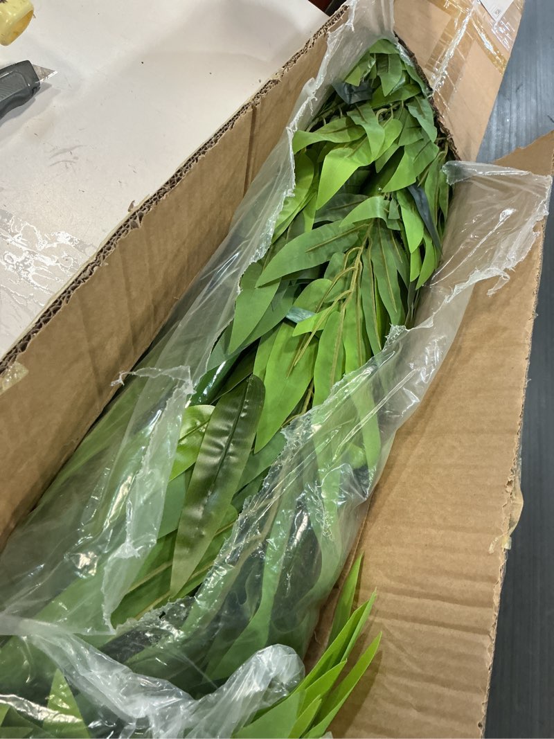 Condition photo showing Good Condition for 5ft artificial bamboo tree 10 pack, fake bamboo plant trees indoor outdoor artificial fake plants privacy fence for garden yard patio decoration home privacy screening